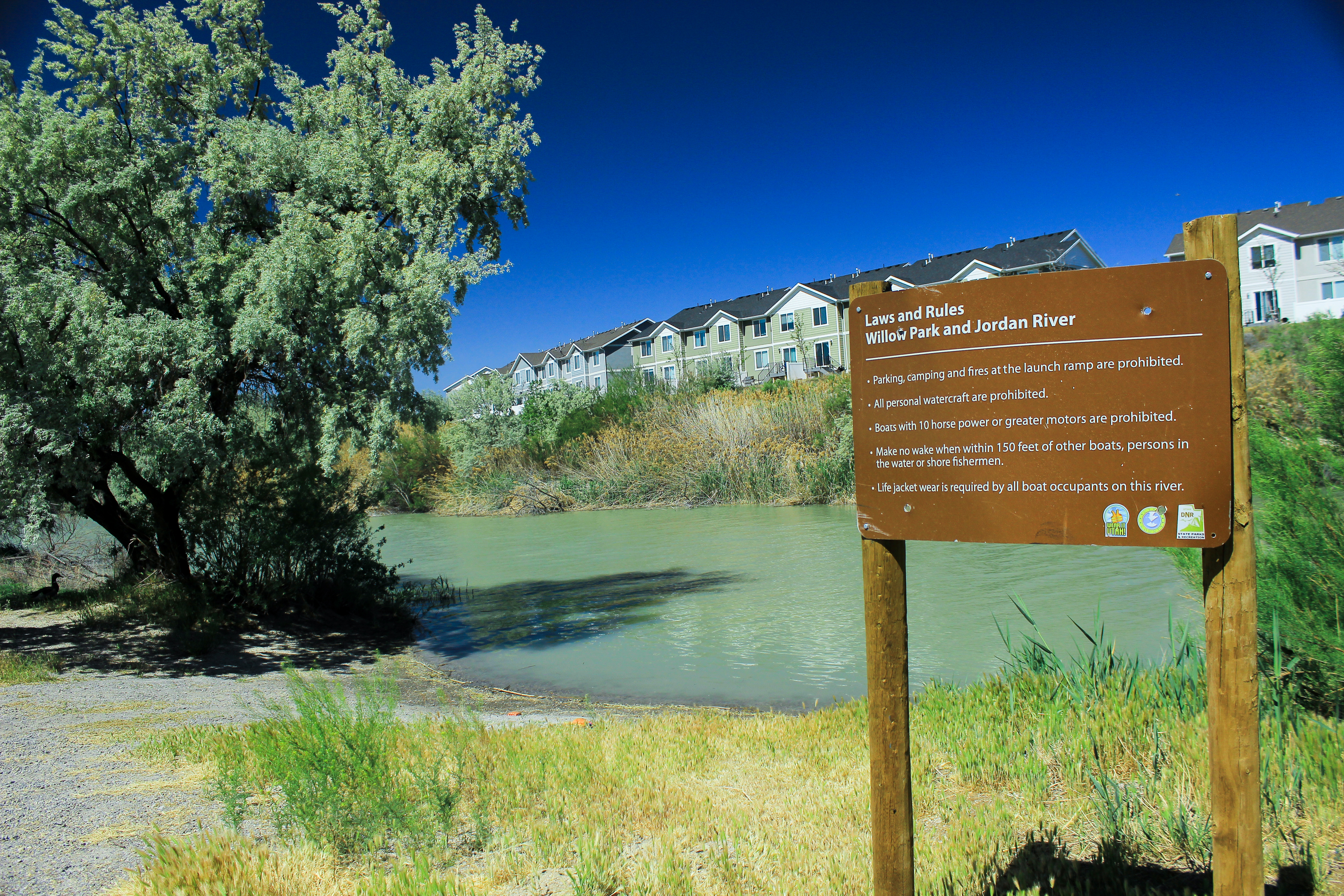Willow Park sign