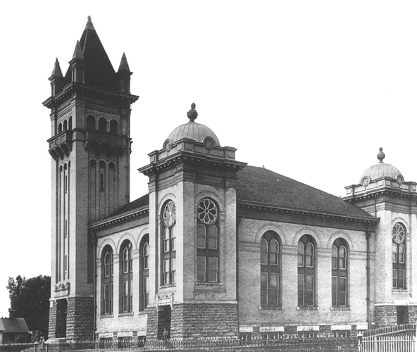 A photo of the Lehi City Tabernacle published in 1913
